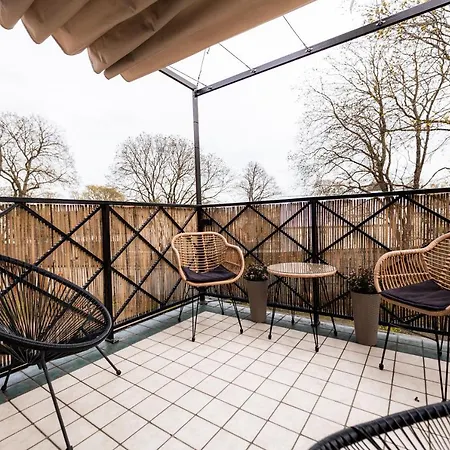 Lovely Spacious In The City Center